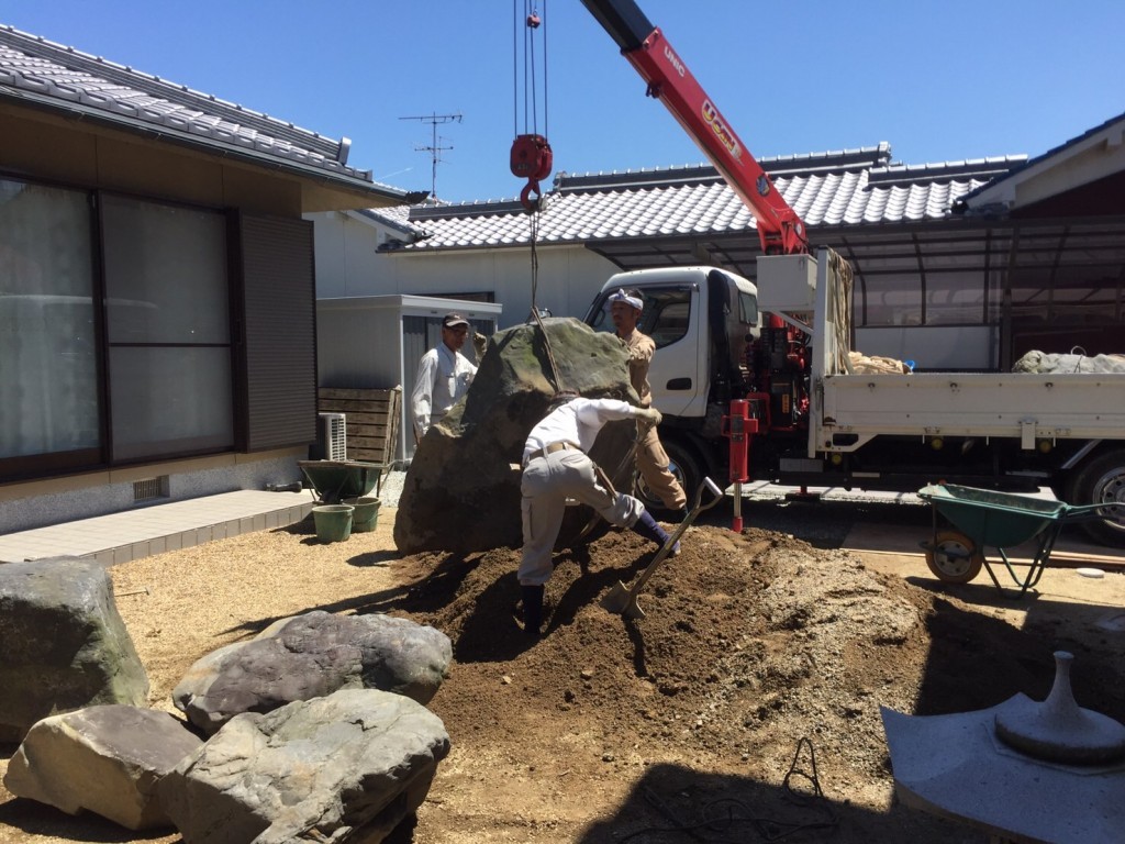 奈良　葛城市　和風の庭造り・枯山水・石組