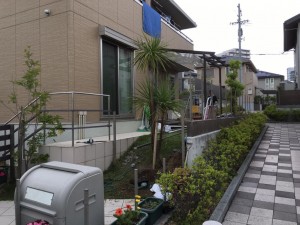 大阪　和泉市はつが野　庭つくり・外構リフォーム工事　着工