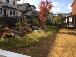 兵庫県　川西市　庭造り、芝貼