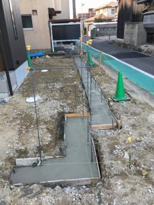 大阪　岸和田市　庭造り、外構工事（１３日に着工）