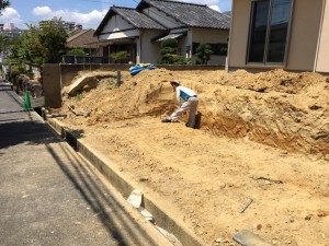 大阪　堺市、大阪市東住吉区、大阪狭山市、守口市、庭つくり、外構工事、植栽工事、植木の剪定